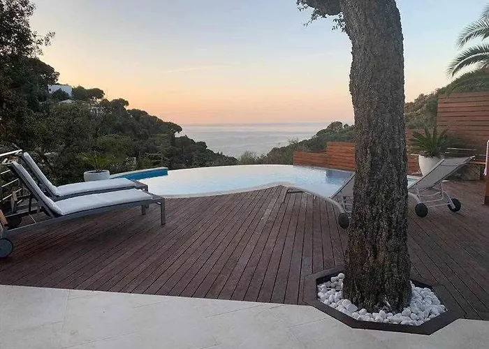 Estilo Mediterraneo A 200 M Playa Con Piscina