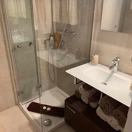 Estilo Mediterraneo A 200 M Playa Con Piscina *