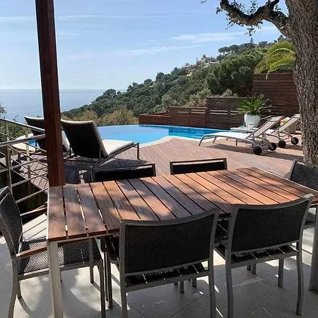 Estilo Mediterráneo A 200 M Playa Con Piscina *