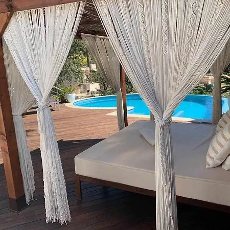 Estilo Mediterráneo A 200 M Playa Con Piscina