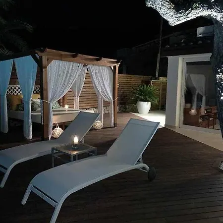 فيلة Estilo Mediterraneo A 200 M Playa Con Piscina *