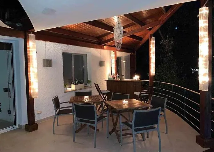 Estilo Mediterraneo A 200 M Playa Con Piscina