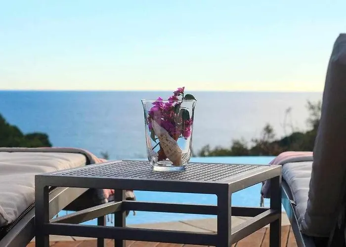 Estilo Mediterraneo A 200 M Playa Con Piscina